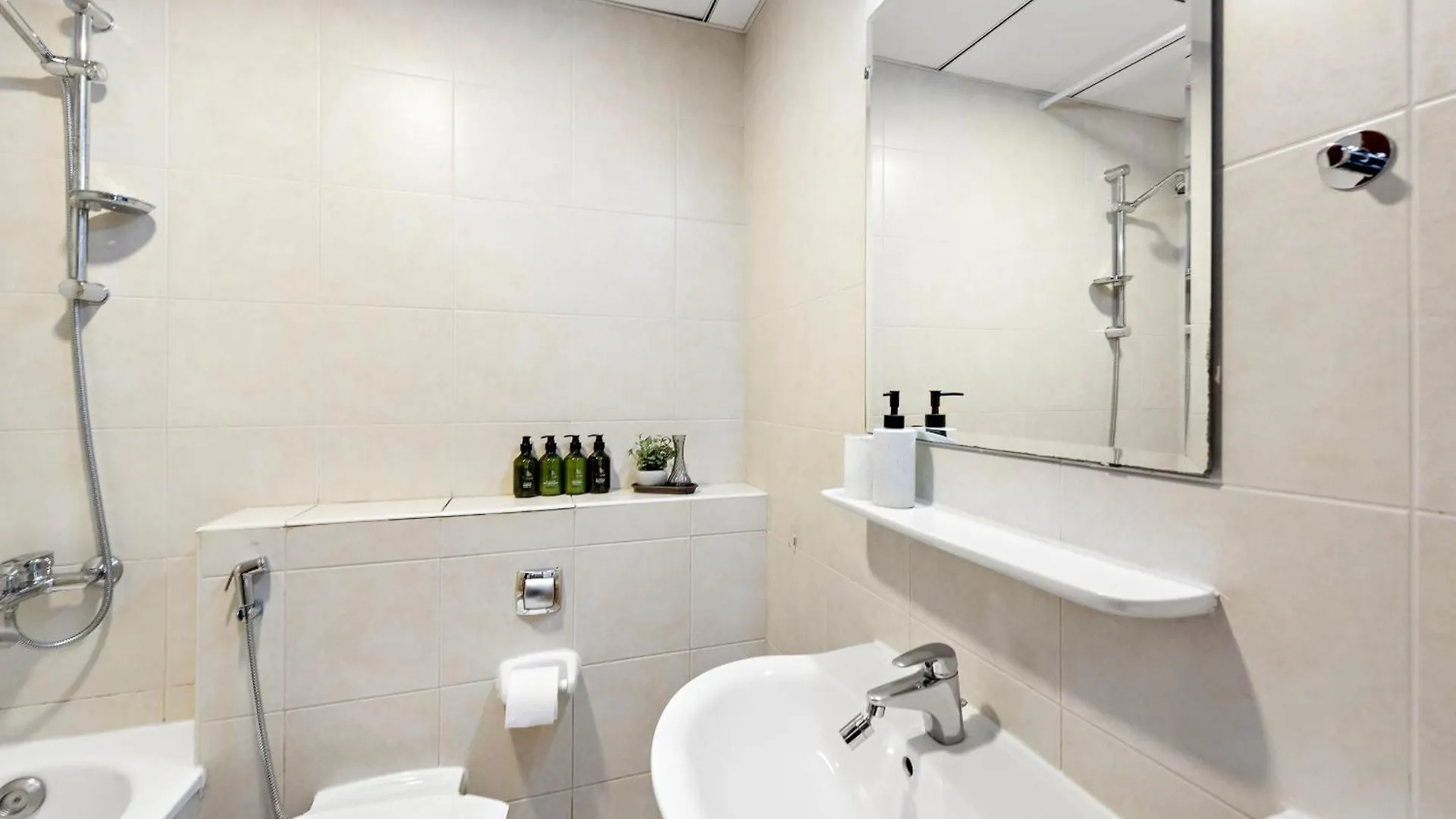 Vayk - Warm And Welcoming 2 Bd In Jlt Daire Dubai 0*,