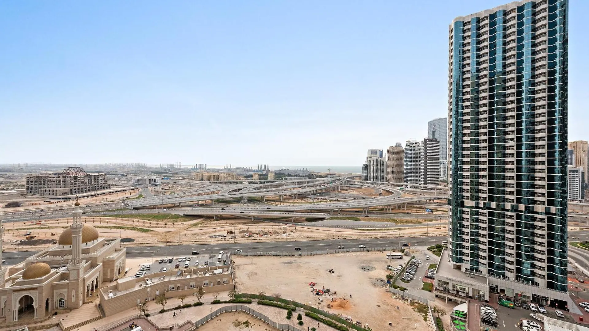 Vayk - Warm And Welcoming 2 Bd In Jlt Daire Dubai